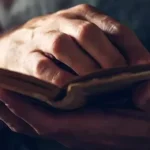 La Arrogancia en la Biblia: Un Pecado Mortal que Impide el Crecimiento Espiritual